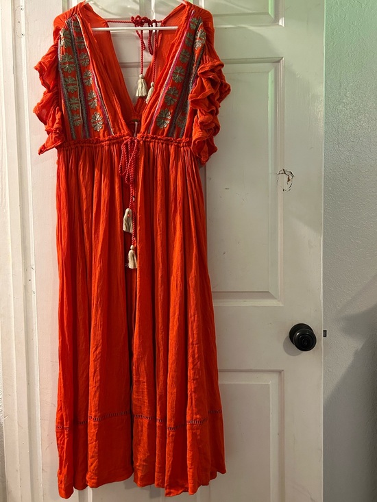 Free People Dresses & Skirts - Free People Orange Embroidered Ruffle Sleeve Maxi Dress
